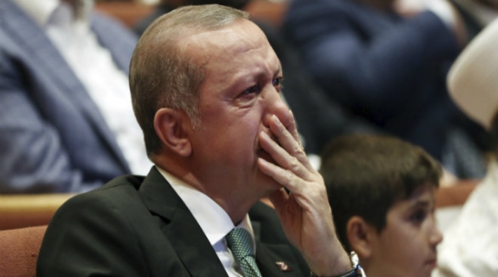 Erdoğan: Bizi içimizden atılan güller yaralamıştır