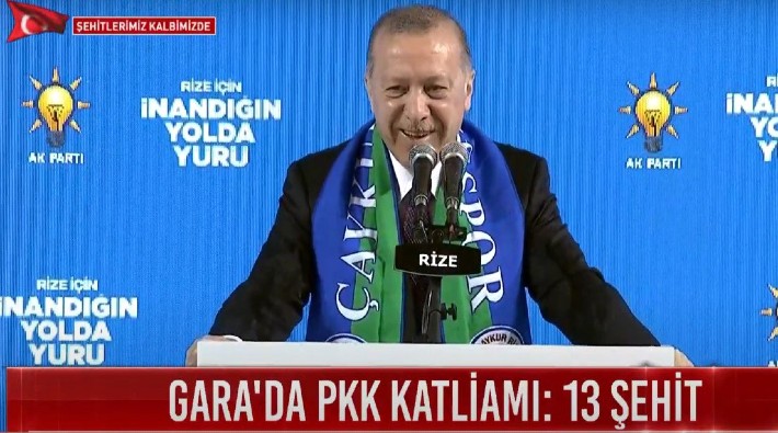 Espriler ve kahkahalar havada uçuşurken... Erdoğan, anaakım medyanın KJ’sine yakalandı!