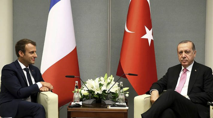 Erdoğan'dan MİT tırlarını soran Fransız gazeteciye: FETÖ ağzı ile konuşuyorsun