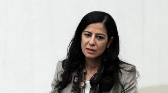 Eski Milletvekili Ayla Akat Ata tutuklandı