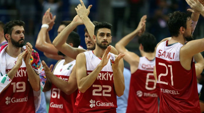 EuroBasket 2017'de Letonya'ya yenilen Türkiye, İspanya ile eşleşti