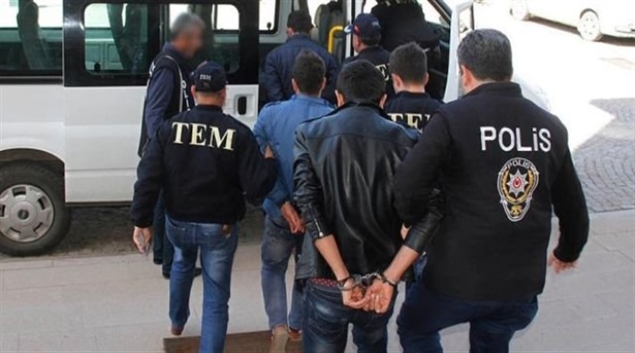 Birçok kentte ev baskınları: HDP üyeleri ve Barış Anneleri gözaltına alındı