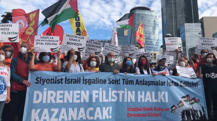 İstanbul'da başkonsolosluk önünde Filistin eylemi: Katil İsrail, Filistin'den defol!