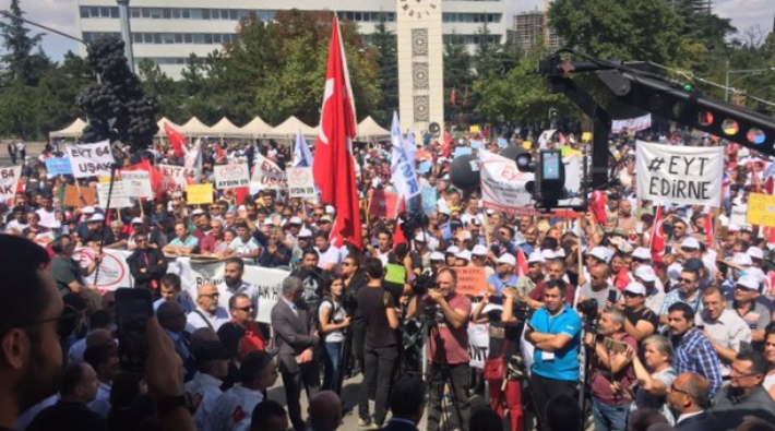 EYT'liler Tandoğan Meydanı'nda buluştu