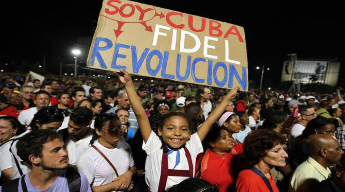 Havana Fidel'i uğurluyor...