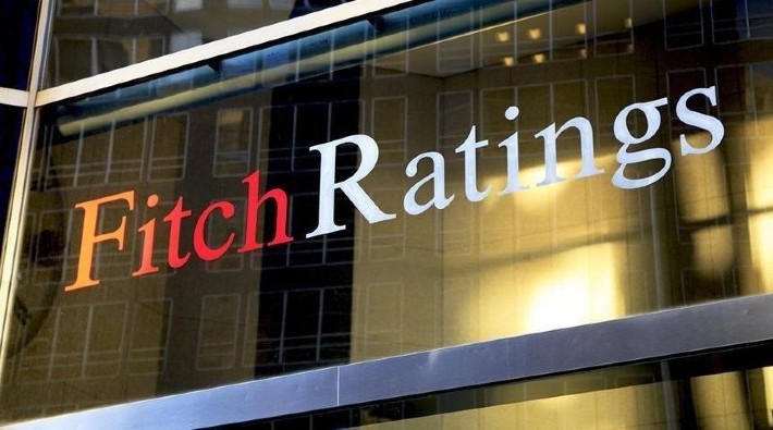 Fitch, küresel ekonomiye dair büyüme tahminini düşürdü