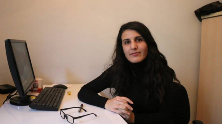 Gazeteci Gülistan Azak gözaltına alındı