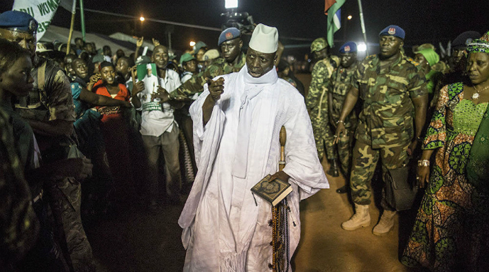 Gambiya’da seçimi kaybettiği halde koltuğunu bırakmayan Jammeh ülkeyi terk etti