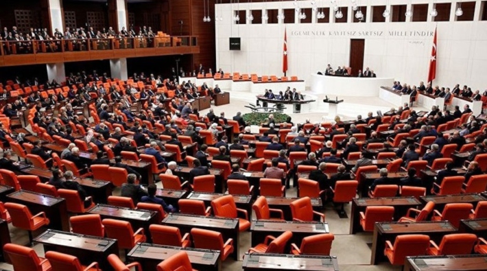 'Gazetecilere yönelik artan saldırıların araştırılması'önergesi, AKP oylarıyla reddedildi