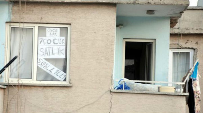 Gaziantep'te bir garip satılık ev ilanı: Komşusuna kızıp, '7 çocuk' ilanı verdi