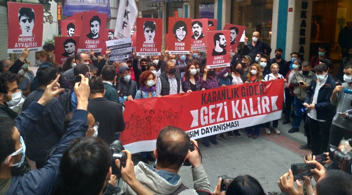 Gezi Direnişi'nde yaşamını yitirenler, Taksim ablukasına rağmen anıldı