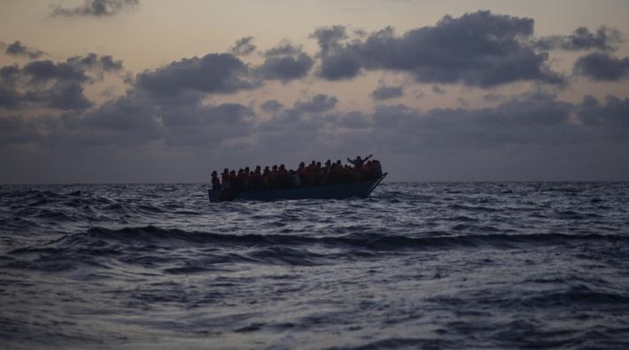 Manş Denizi'nde mülteci teknesi battı: En az 31 kişi hayatını kaybetti
