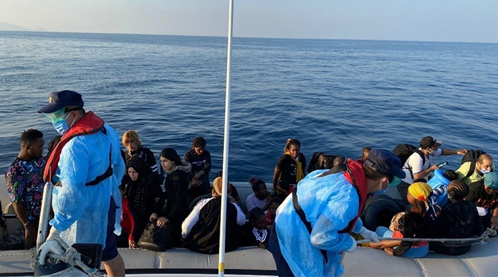 İzmir’de 172 düzensiz göçmen kurtarıldı