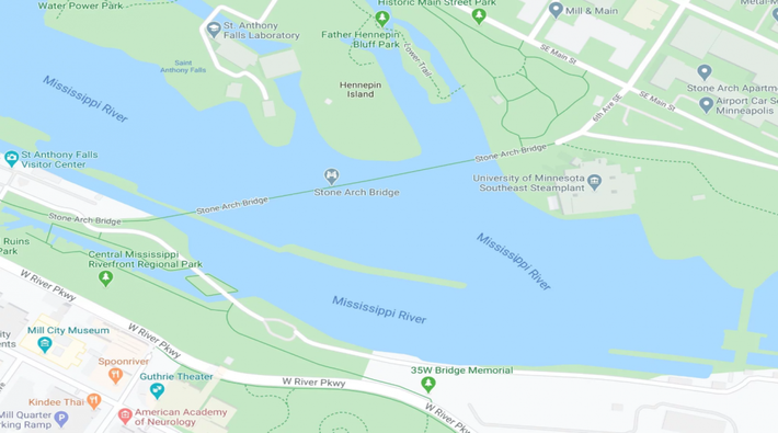 Google Haritalar’dan aldığı komutları uygulayan bir kişi, nehre düştü