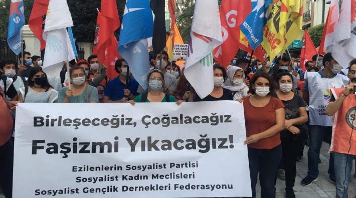 ESP ve SGDF üyelerine dönük gözaltılar Kadıköy'de protesto edildi