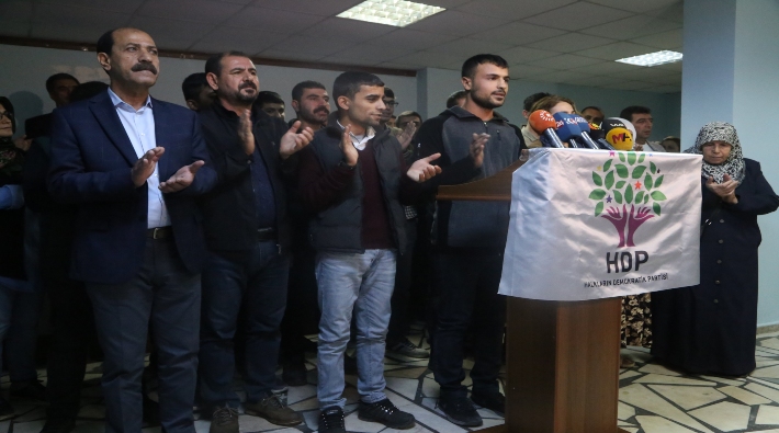 'Gözaltına alınan HDP Gençlik Meclis üyeleri açlık grevine başladı'