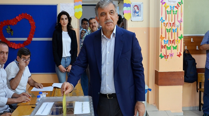 Abdullah Gül'den 'Her şey güzel olacak' mesajı