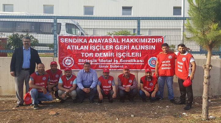 Manisa'da Birleşik Metal-İş üyesi oldukları için işten atılan Tor Demir işçileri direnişe geçti