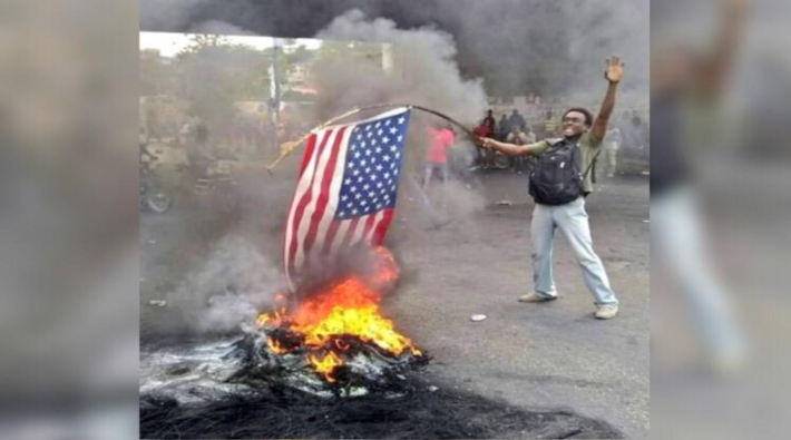 ABD'de bayrak yakılmasını yasaklayacak tasarı teklifi