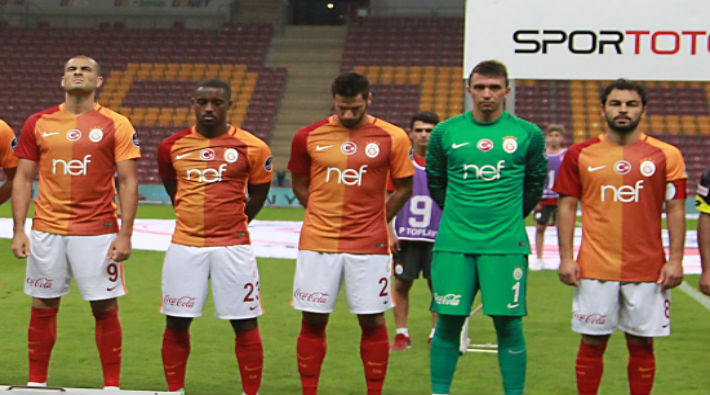 Galatasaraylı Oyuncu Futbolu Bıraktı