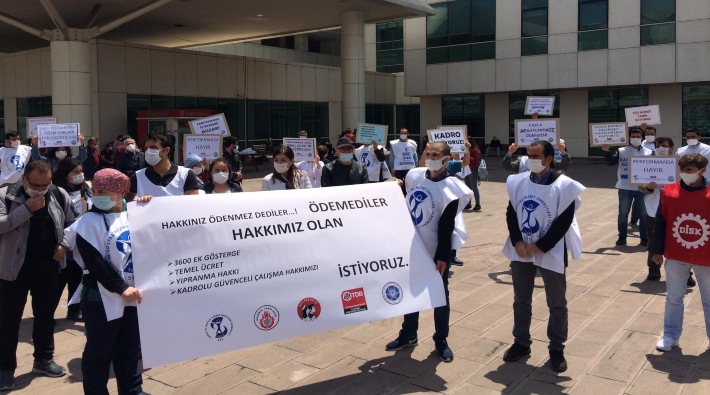 Hakları verilmeyen sağlık emekçileri Sultangazi'den seslendi: 'Hakkınız ödenmez dediler, ödemediler'