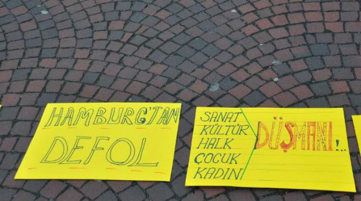 Sibel Can'a Hamburg'ta Afrin protestosu