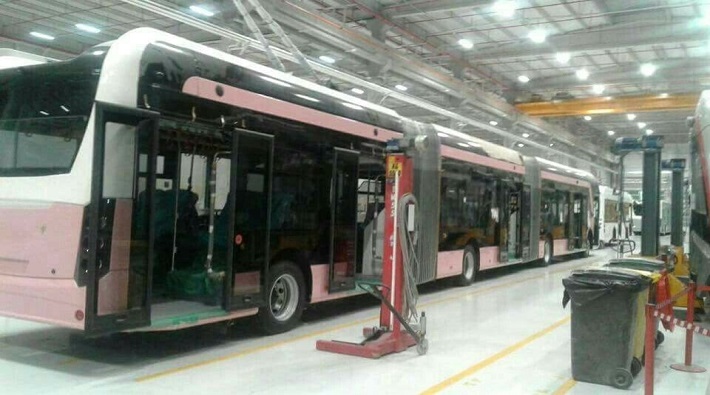 Harem-selamlık uygulamasını getirecek olan pembe trambüsler, Malatya'da kullanıma sokuluyor