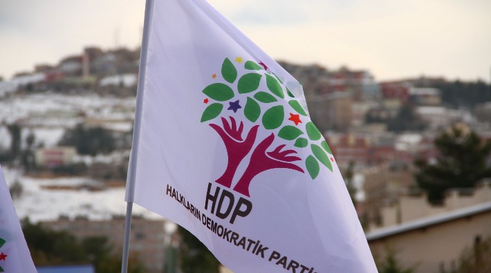 HDP'li siyasetçilerin avukatları duruşma salonuna alınmıyor!
