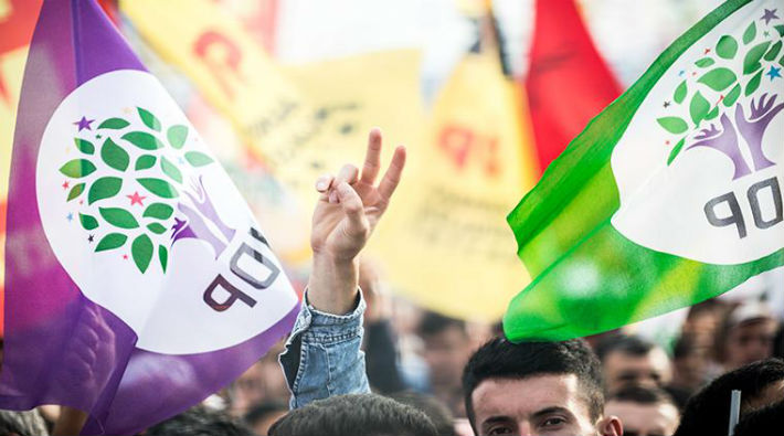 Diyarbakır'da, aralarında HDP yöneticilerinin de olduğu 7 kişi serbest bırakıldı