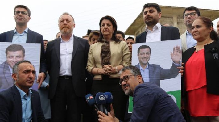HDP seçim startını Edirne Cezaevi önünden verdi