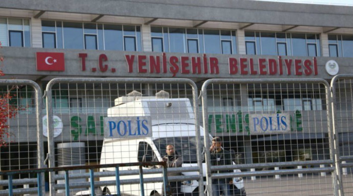 HDP'li 4 belediyeye daha kayyum atandı!
