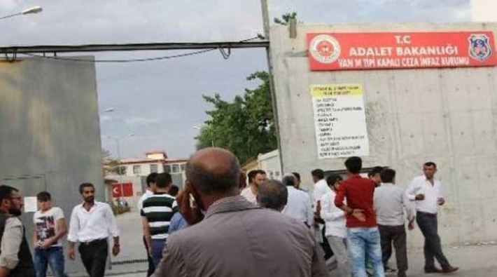 HDP'li Murat Sarısaç: Van M Tipi Cezaevi'nde isyan çıktığı bilgisini aldık