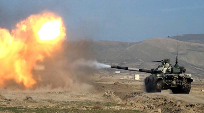 Ermenistan: Sınırda Azerbaycan'a ait 3 tankı imha ettik