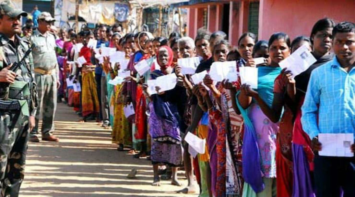 Hindistan seçime gidiyor: Oy verme işlemi 39 gün sürecek