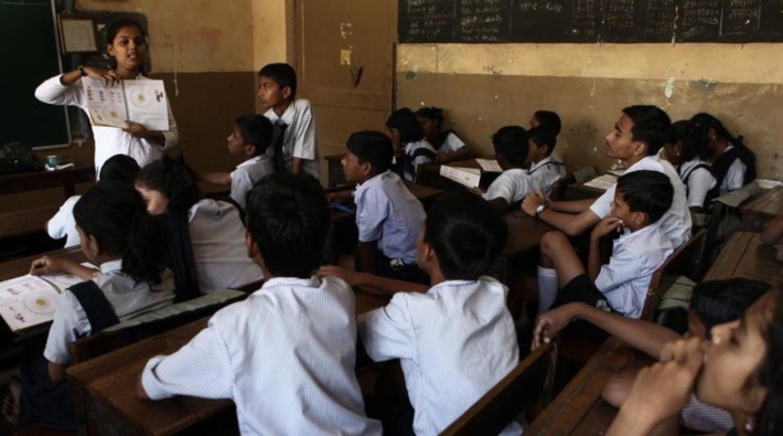 Hindistan’da 18 öğrenci sınavda kötü not almaları nedeniyle intihar etti