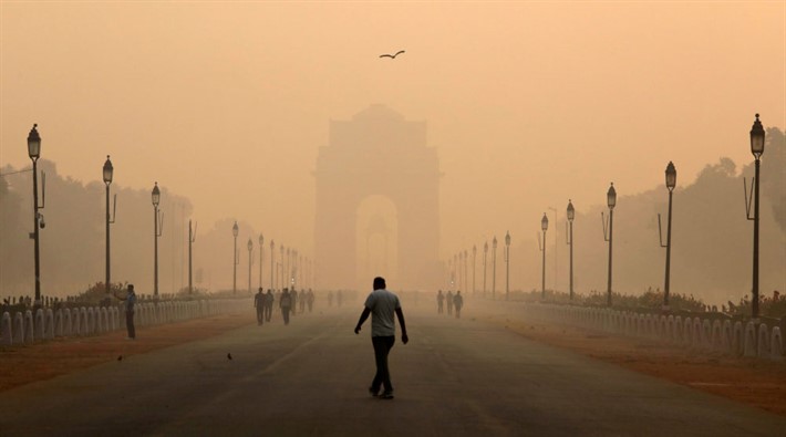 Hindistan’da hava kirliliği büyüyor: Okullar tatil edildi