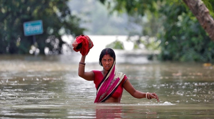 Hindistan'daki şiddetli yağışlarda 18 kişi hayatını kaybetti