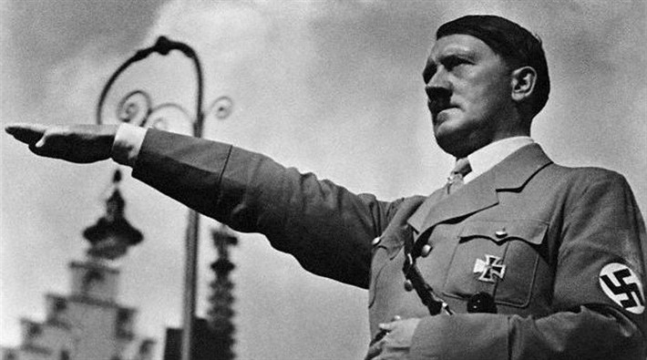Hitler selamına hapis cezası