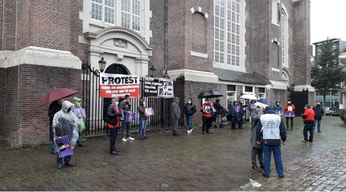 HDP ve muhaliflere yönelik baskılar Hollanda'da protesto edildi
