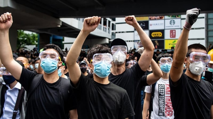 Hong Kong yönetiminden geri adım: Yasa tasarısı askıya alındı