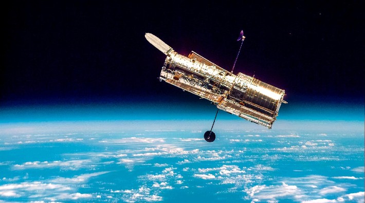 Hubble Uzay Teleskobu'nun gözlemleri bilgisayarda çıkan sorun nedeniyle durdu