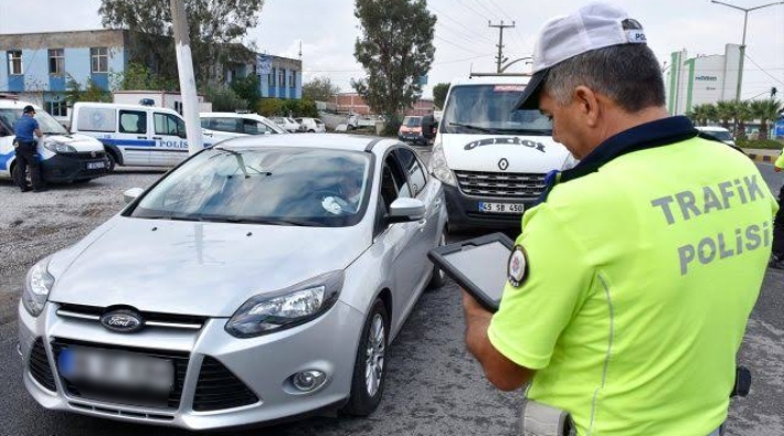 İçişleri Bakanlığı: Araçta sigara kullanan 5 bin 63 sürücüye ceza uygulandı