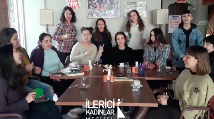 Antalyalı kadınlardan 'hayır' şarkısı: 'Tek adam diktasına karşıyız anlasana'
