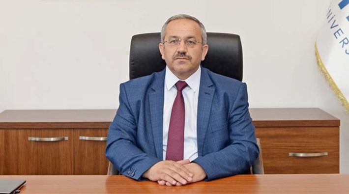 İlahiyat profesörü Halil İbrahim Şimşek, mimarlık fakültesi dekanı oldu