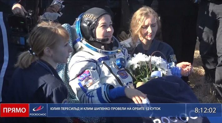 İlk uzay filmi için Uluslararası Uzay İstasyonu’na giden Rus ekip Dünya'ya döndü