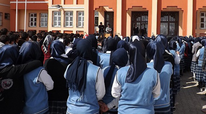 Valilerin 'önerisiyle': Son bir ayda 32 ortaokul imam hatibe dönüştürüldü