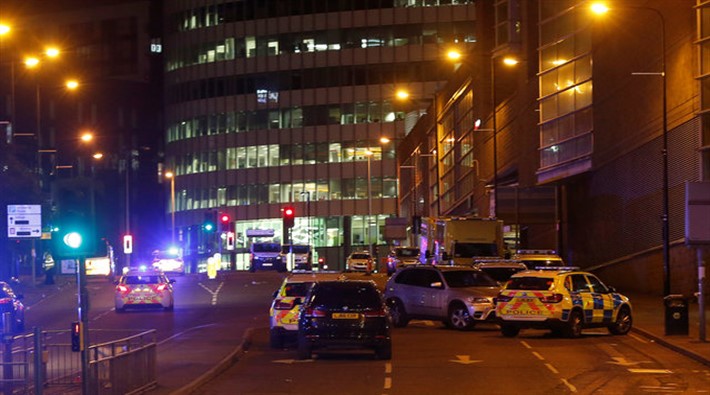 Manchester'da bombalı saldırı: 22 ölü, 50 yaralı