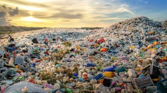 'İngiltere'deki plastik atıkların yüzde 40'ı Türkiye'ye ihraç edilerek yasa dışı yollarla yakıldı'