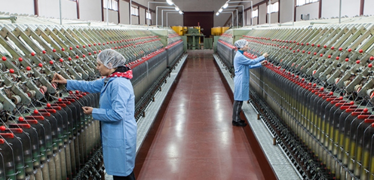 İplik fabrikasında 34 işçi koronavirüse yakalandı: Üretim durduruldu