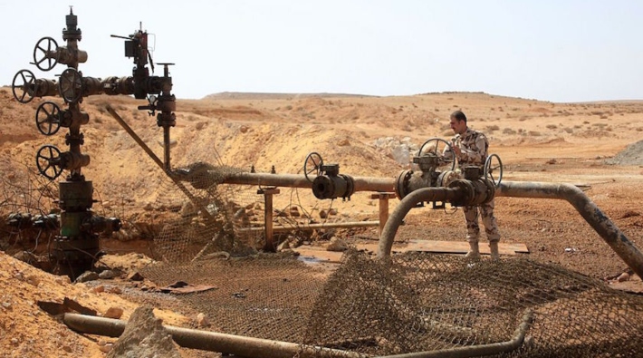 Irak'a giden ABD askerleri Suriye'ye dönerek petrol bölgesinde konuşlandı